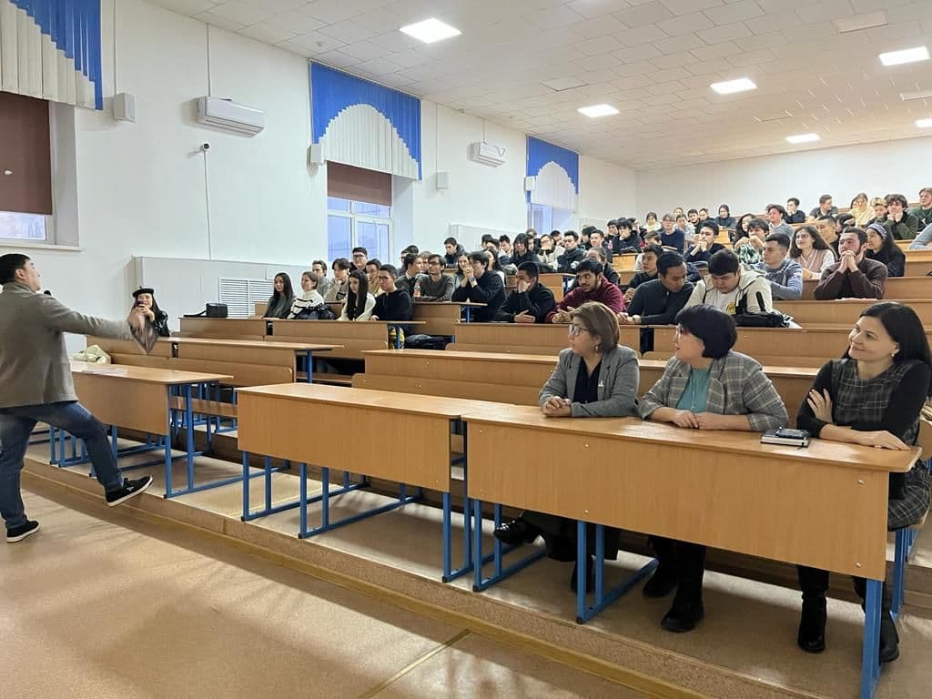 Кафедра «Экономика и маркетинг» организовала лекцию с предпринимателем Альбертом Ни