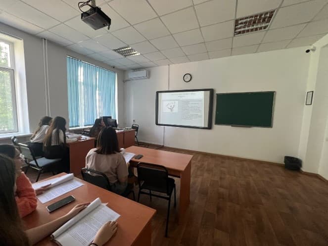 «Әлеуметтік жұмыс және туризм» кафедрасының аға оқытушысы М.А. Муслимбекованың «Туризм саласындағы персоналды басқару» тақырыбындағы семинары