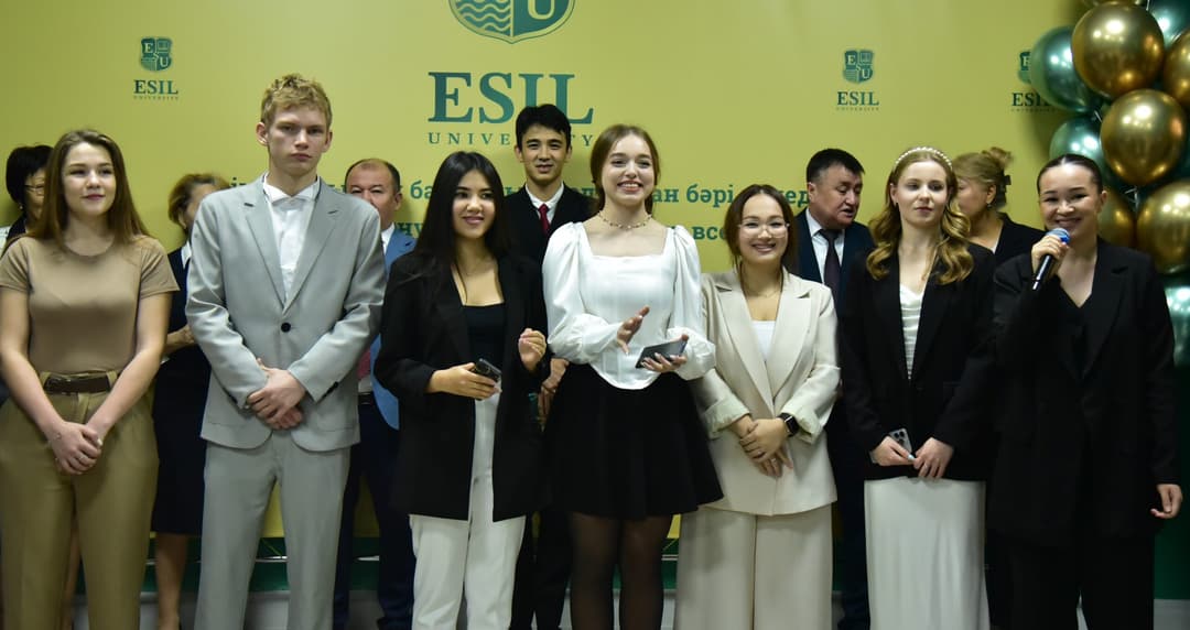 Esil University Білім күнін салтанатты іс-шарамен атап өтті