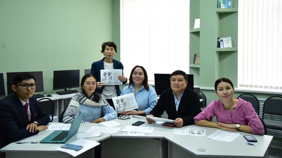 Семинар «Коммуникативті ойын технологиясы – оқу үдерісіндегі оқу-танымдық белсенділікті арттыру құралы ретінде» для преподавателей в рамках недели туризма