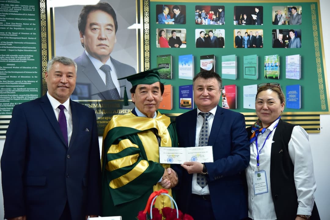 Esil University 25 жылдығына орай атаулы аудиториялар мен зертханалар ашты