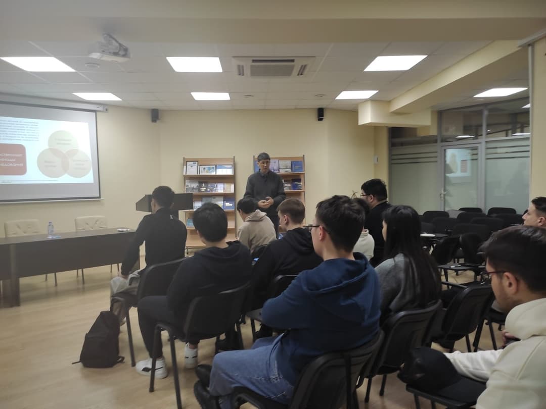 Esil University-де «Менеджмент» кафедрасында қонақ дәріс өтті