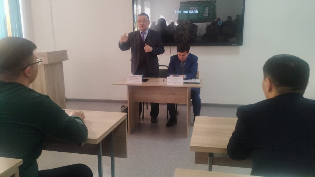 Esil University-де қаржылық сауаттылық мәселелері бойынша жұмыс берушілермен, ПОҚ және студенттермен кездесу өтті