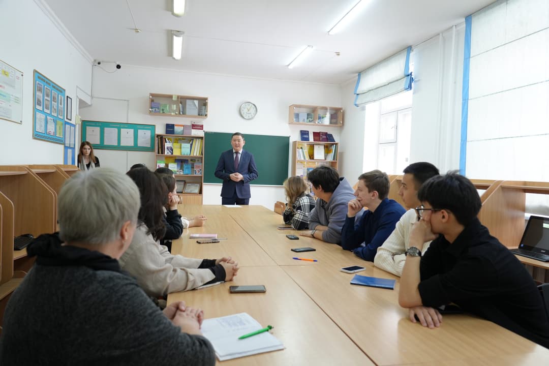 Студенттер «IQ AUDIT» жетекшісінің дәрісін тыңдады