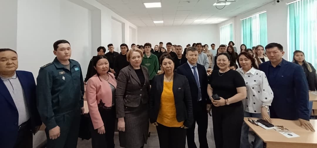 Esil University студенттеріне ҰҚК шекара қызметінде жұмысқа орналасу туралы айтылды