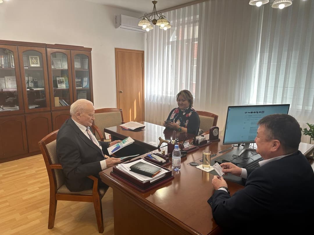 Esil University мен ҚР Жоба менеджерлері одағы меморандумға қол қойды