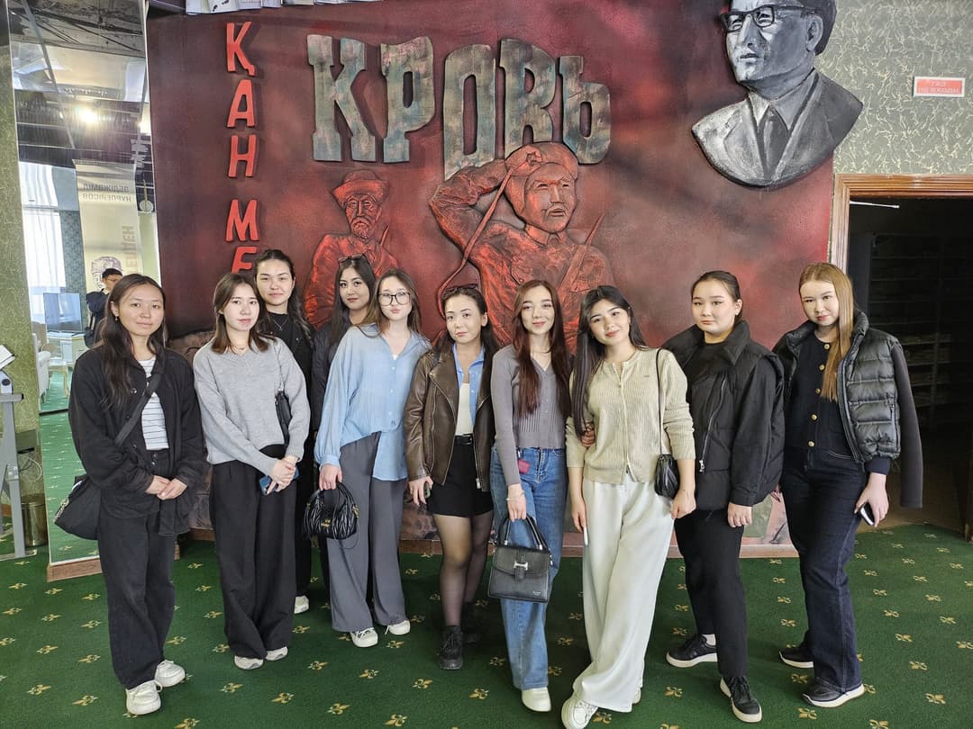 Инновациялар мен дәстүрлер: Ұлттық академиялық кітапханаға экскурсия және «Baluan tas» көрмесі