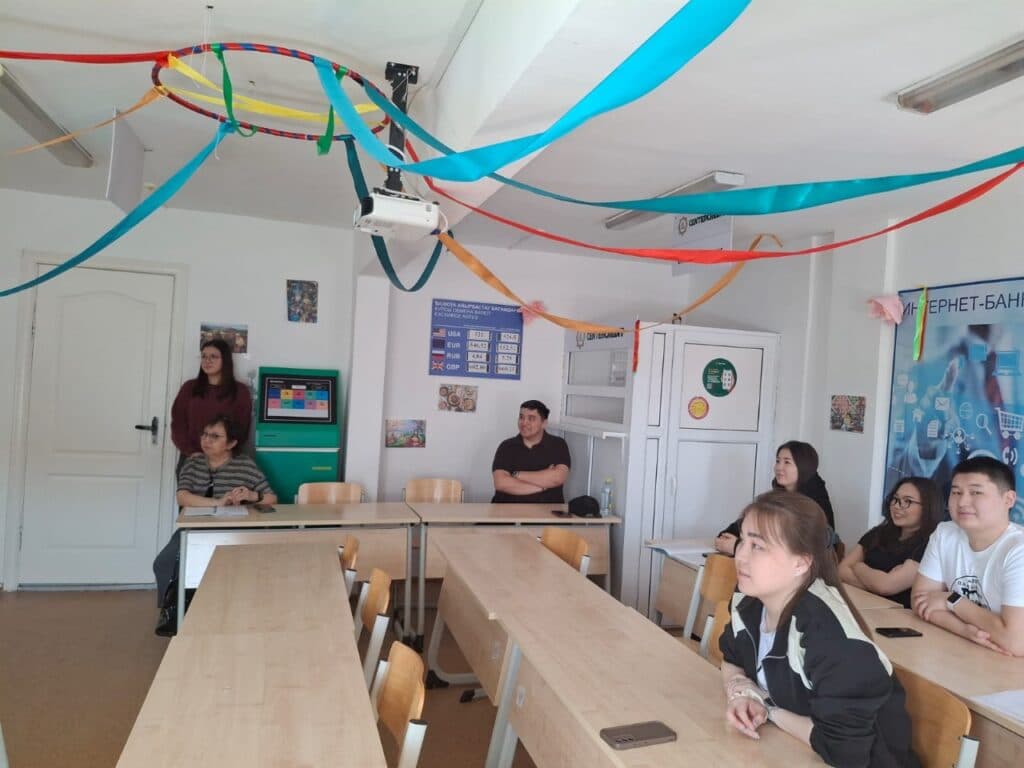 An EsU Professor Delivered a Lecture Course at the A. Kusainov EAHI