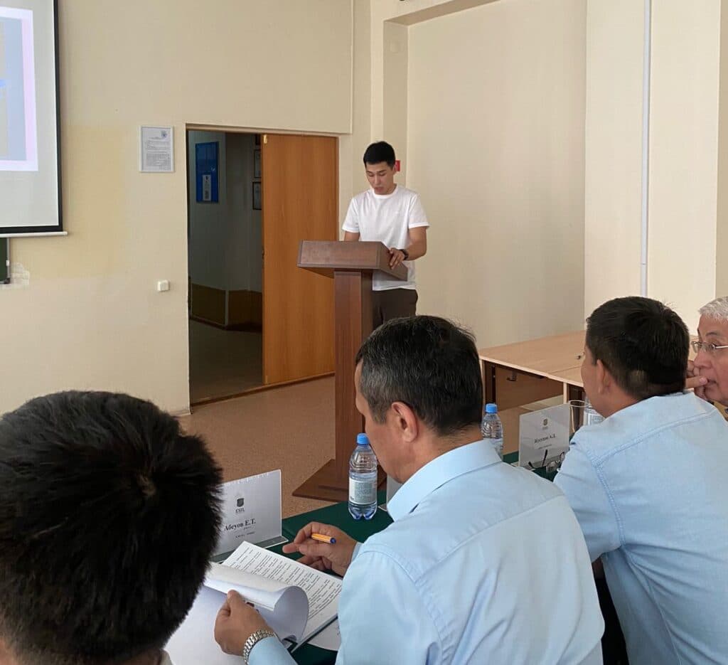 Graduates of the Department of Law Successfully Defended Their Theses