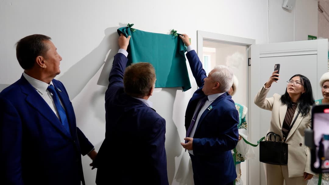 В честь 140-летия Мыржакыпа Дулатова в Esil University были открыты аудитории