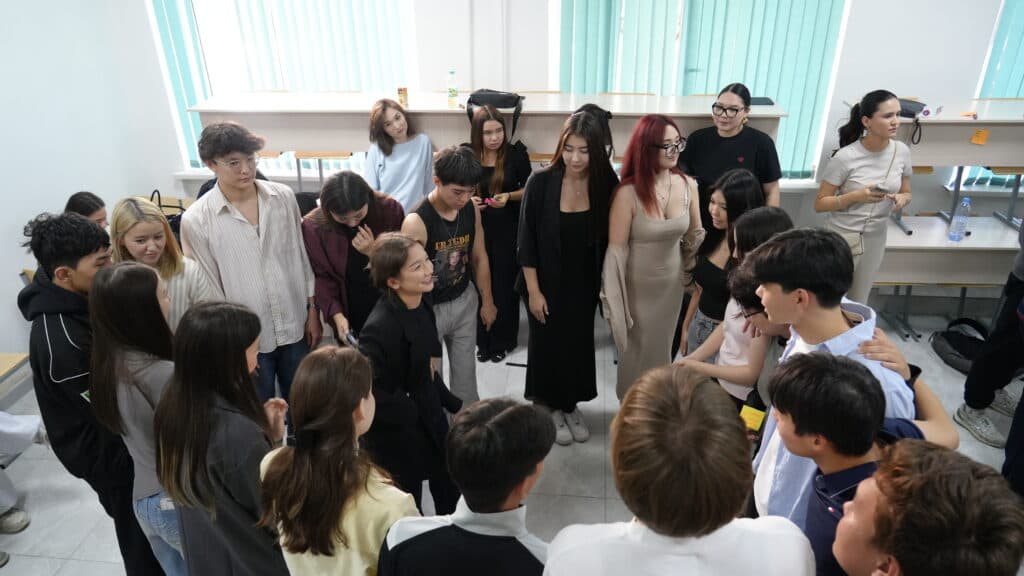 Esil University 举办心理学讲座研讨会