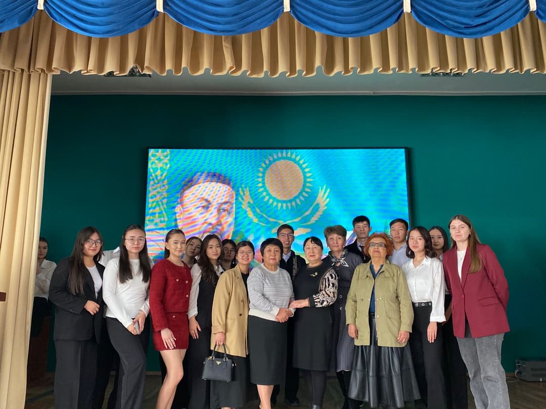 Абай шығармашылығы — қазақтардың көпқырлы тілдік дүниетанымының көрінісі ретінде