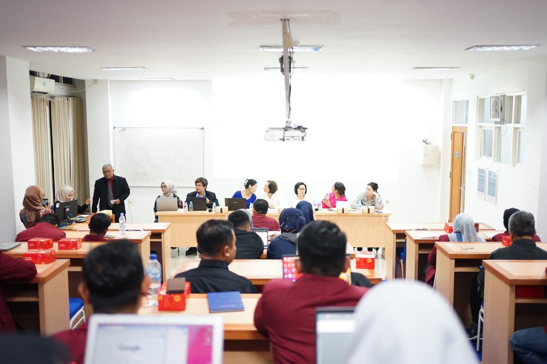Esil University докторанттары UMSIDA магистранттарына дәріс оқыды