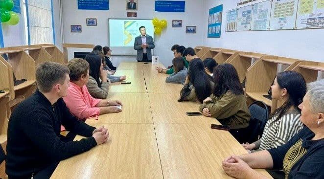 Esil University-де кәсіби ортада «1С: Бухгалтерия» бағдарламасын қолдану туралы қонақ дәріс өтті