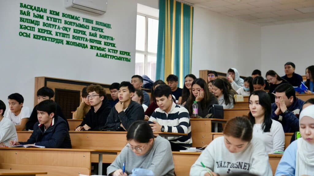 A Lecture on ‘The Harmony of Environmental and Spiritual Purity’ Was Held at Esil University