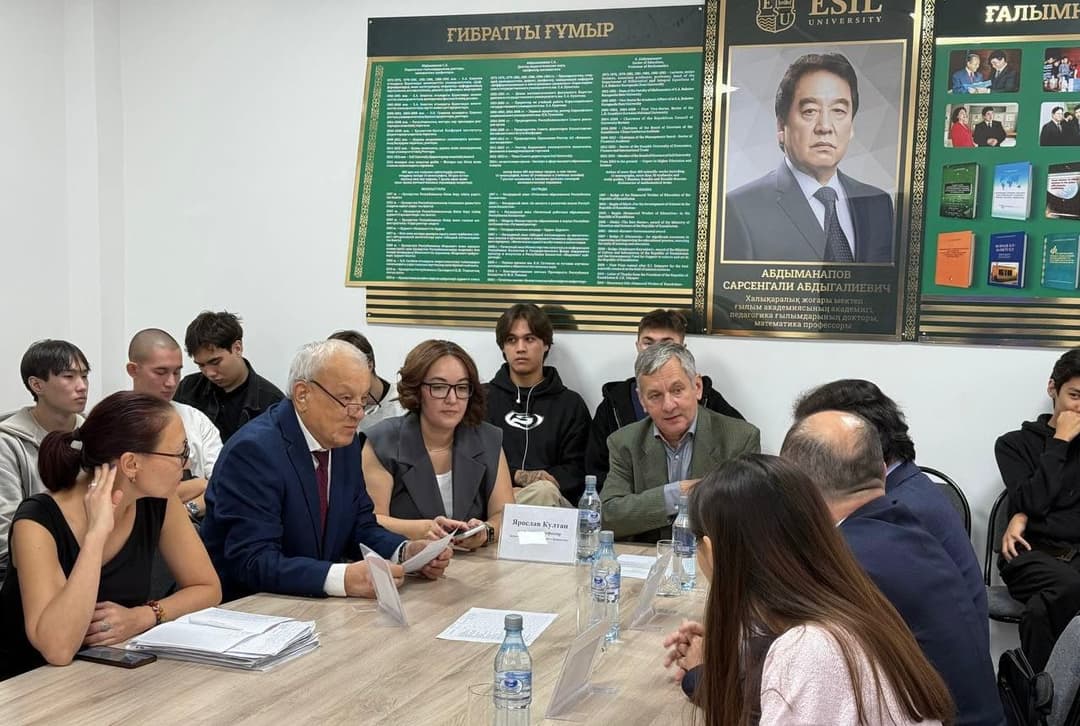 Словакиядан келген профессор білім беруде АТ-ны қолдану философиясы туралы айтты