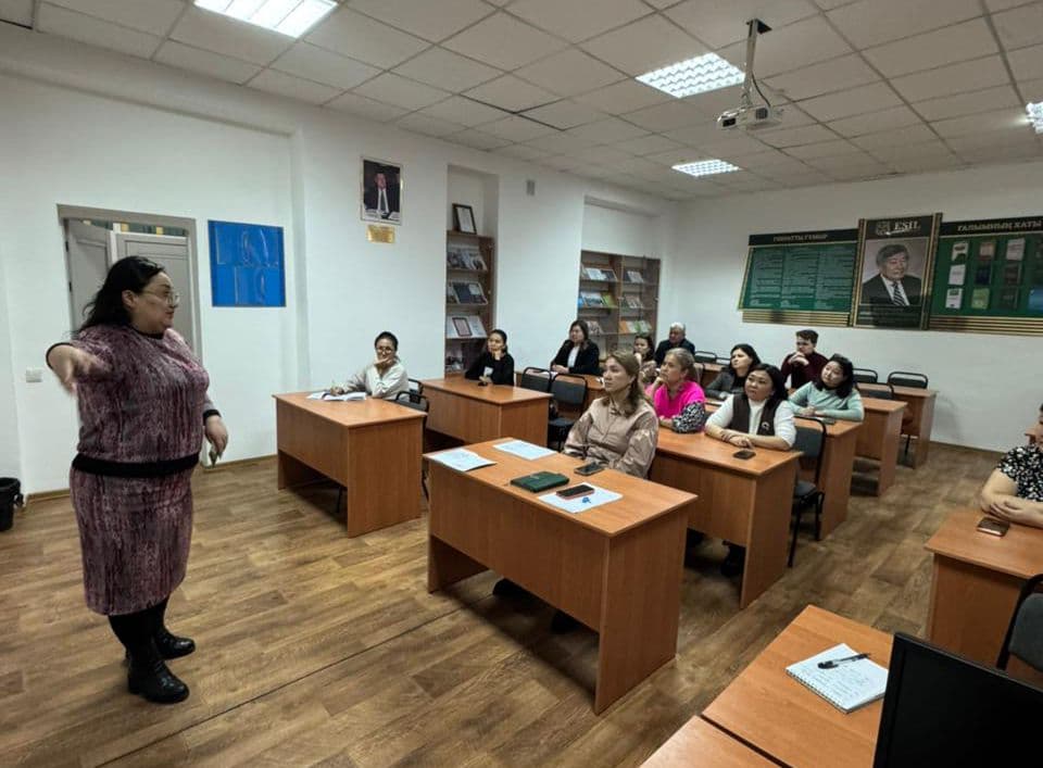 Рабочая встреча с кураторами факультета Бизнеса и управления