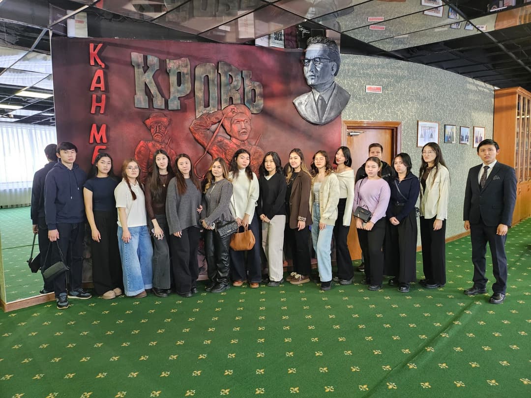 Студенттерге Ұлттық академиялық кітапханада көшпелі сабақ өткізілді