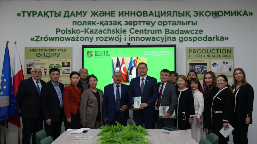 Esil University-де түрік басылымының «Міржақып Дулатұлы. Нартұлға» кітабының тұсаукесері
