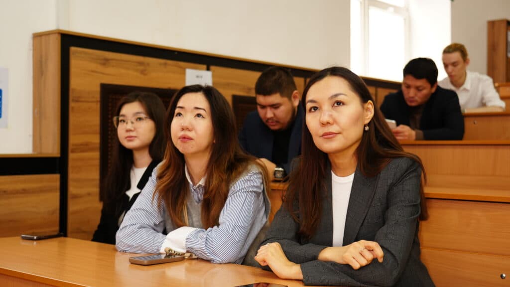 Esil University-де қоршаған ортаны қорғау және табиғи ресурстарды басқару саласындағы Erasmus+ жобаларының кластерлік кездесуі өтті