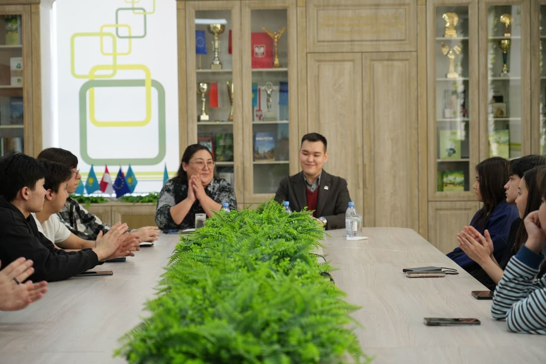 Esil University студенттері Конституциядағы өзгерістерді талқылады