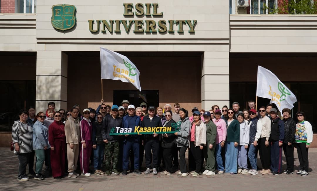 Esil University жалпықалалық сенбілікке қатысты