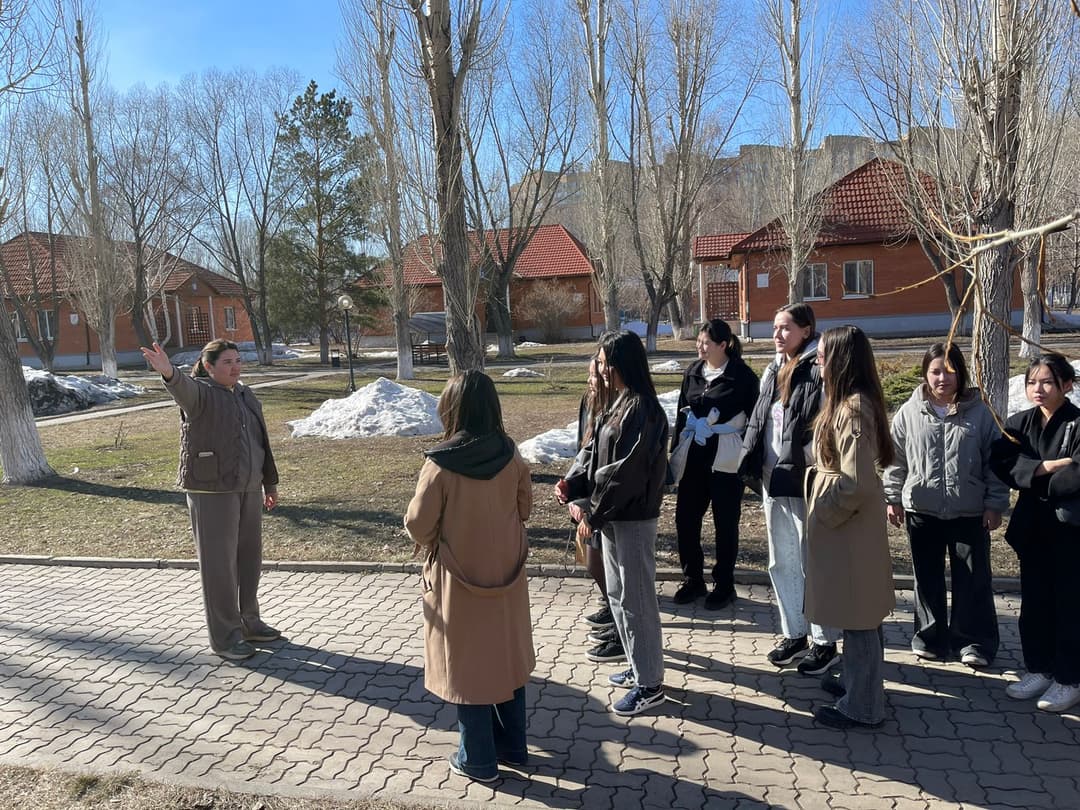 Astana «SOS» балалар ауылында Esil University «Құқық» кафедрасы студенттерімен бірлескен кураторлық сағат