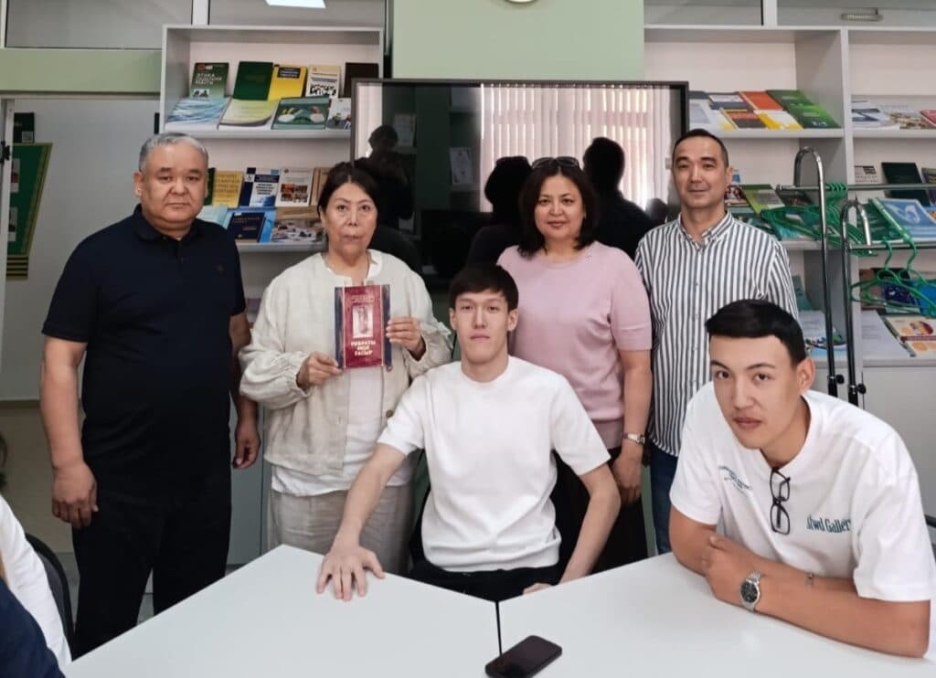 The Social Sciences and Humanities Department held a round table for the 81st anniversary of Victory