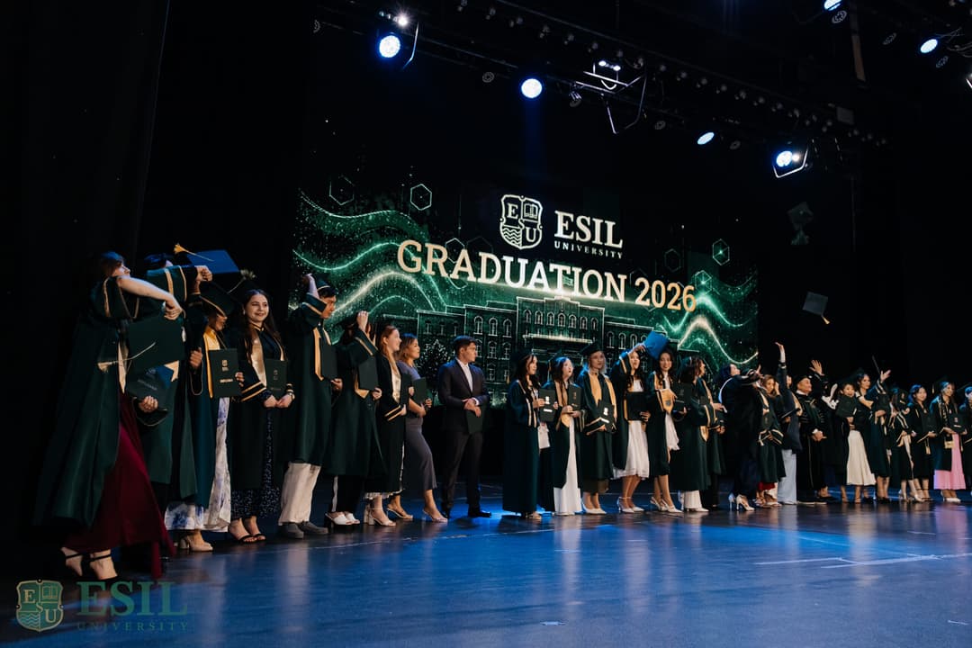 В Esil University состоялась торжественная церемония вручения дипломов