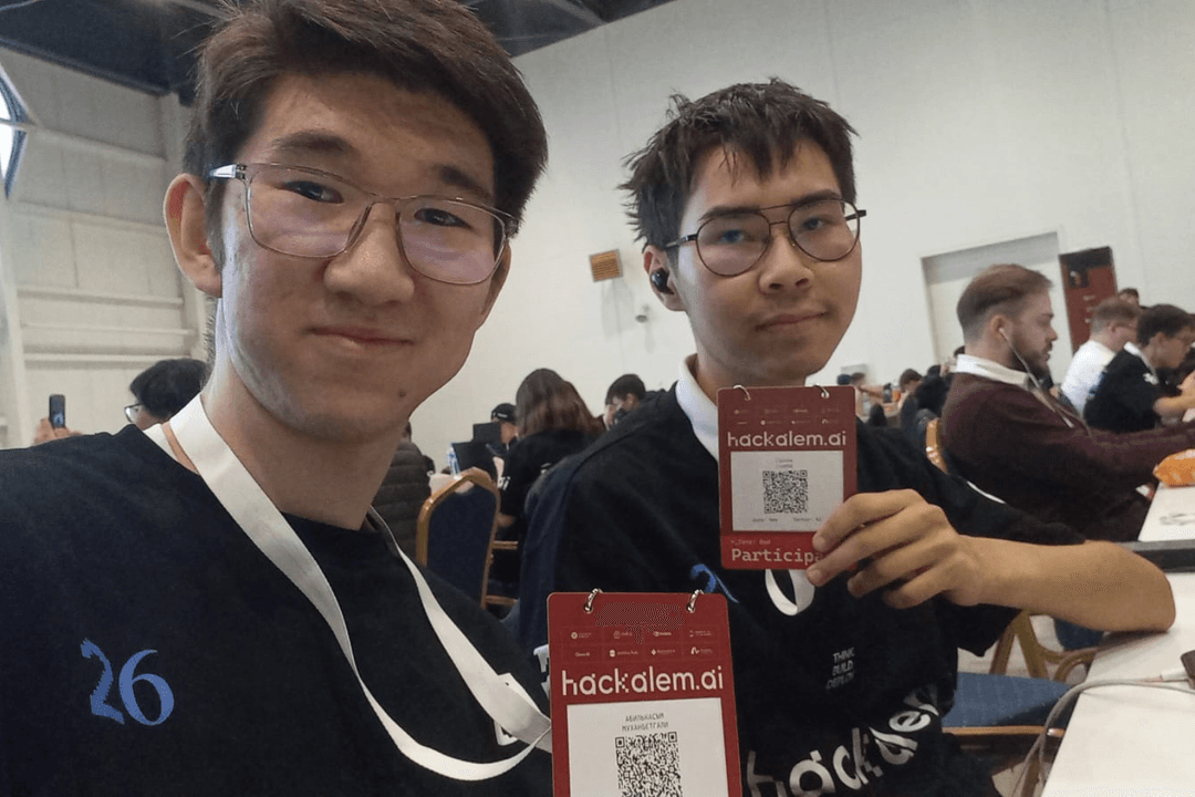 Студенты Esil University приняли участие в HackAlem AI