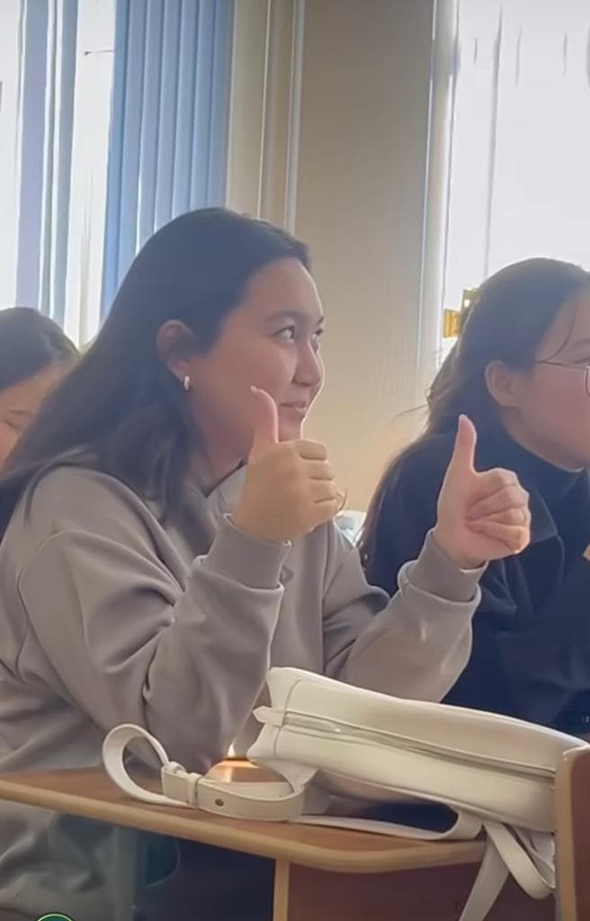 Esil University студенттеріне шешендік өнер бойынша шеберлік сыныбы өткізілді