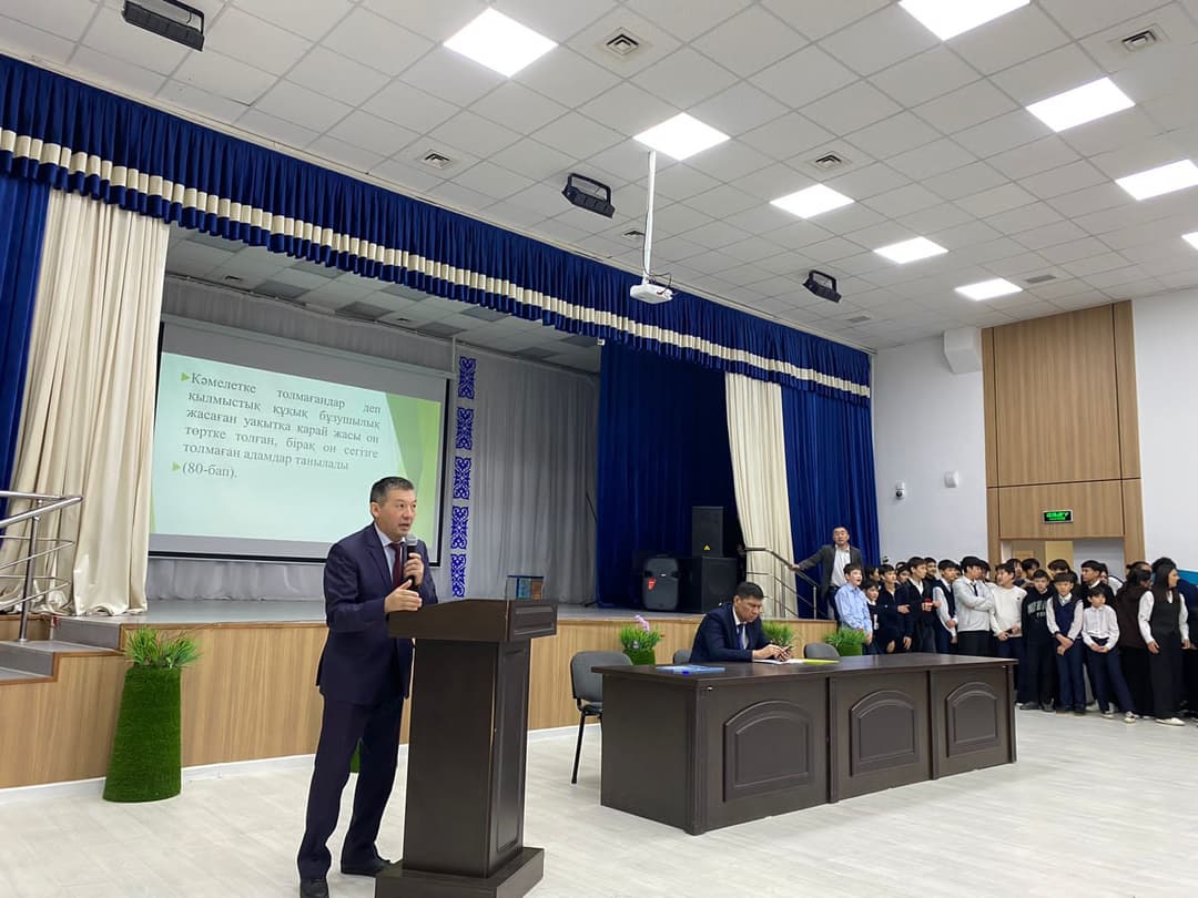 Esil University мектептерде «Буллинг» тақырыбында дәріс өткізді