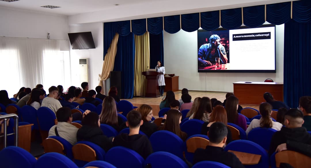 В Esil University прошел семинар на тему «Трезвость – норма жизни!»