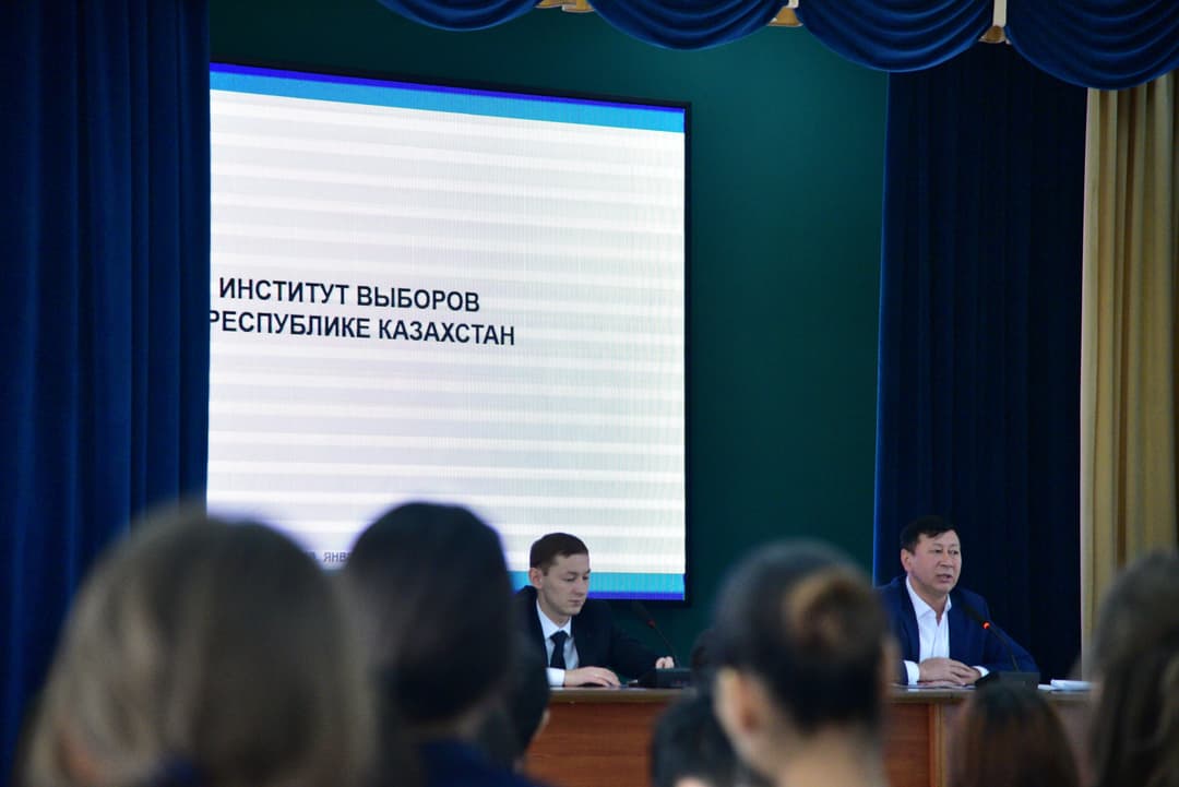Esil University-де Дүниежүзілік сайлау күніне арналған семинар-тренинг