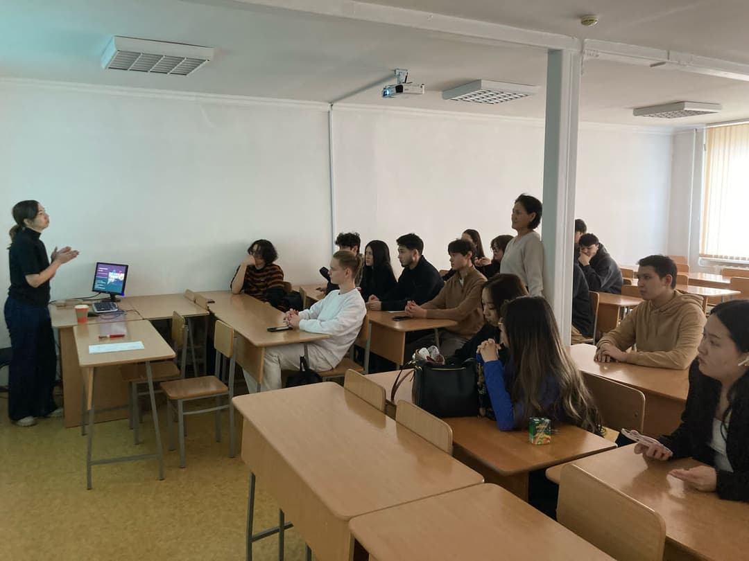Esil University-де «Есеп және аудит» студенттеріне академиялық ұтқырлық бойынша кураторлық сағат өтті