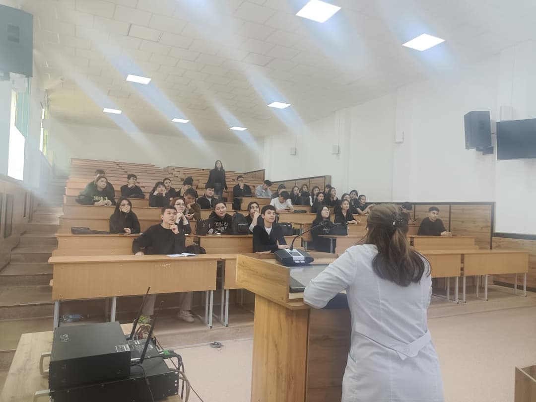Студенттерге Дүниежүзілік туберкулезбен күрес күніне арналған семинар өткізілді