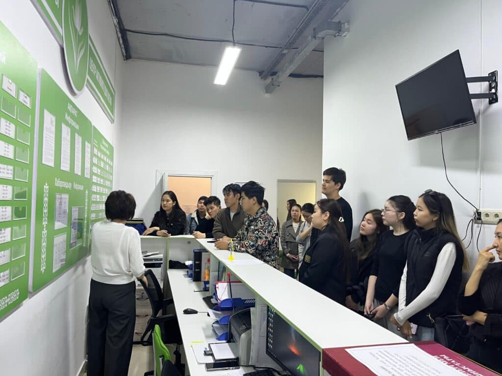 Esil University Students Visited the Active Longevity Center