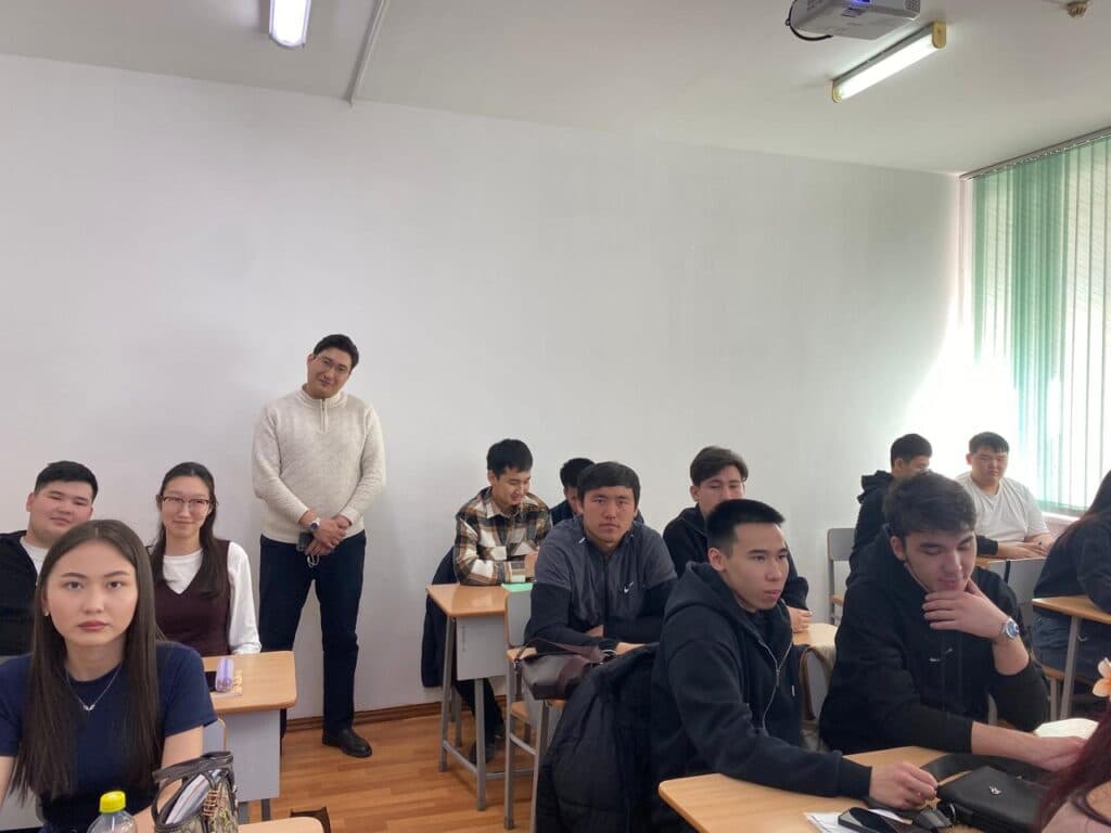 Әлеуметтік-гуманитарлық ғылымдар кафедрасындағы қонақ семинарлық сабақ