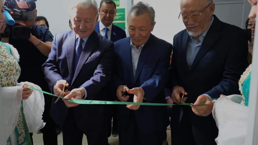 为纪念米尔扎卡普·杜拉托夫诞辰 140 周年,Esil University 启用了多间教室