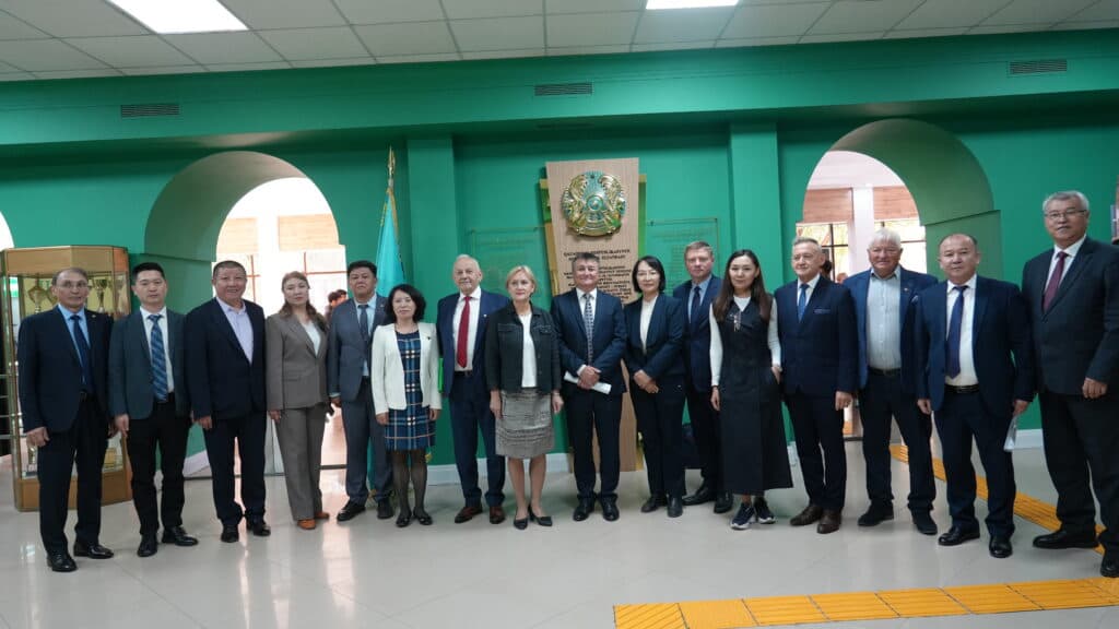 Esil University Signed a Memorandum with the Kyrgyz National University
