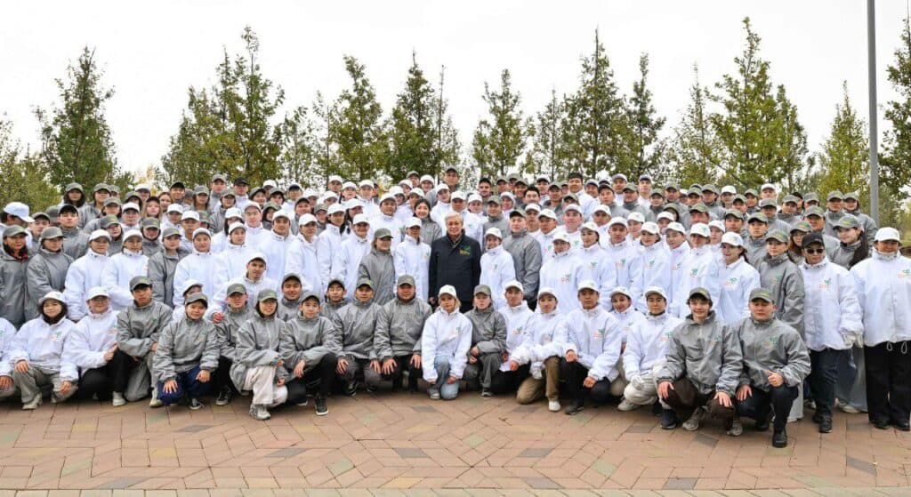 Esil University Students Took Part in a Cleanup Day with the President of Kazakhstan