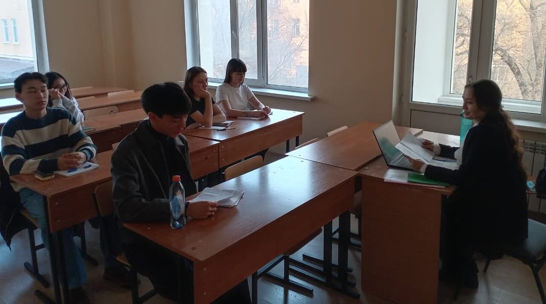 «Экономика» 4 курс студенттеріне академиялық адалдықтың маңызы туралы кураторлық сағат