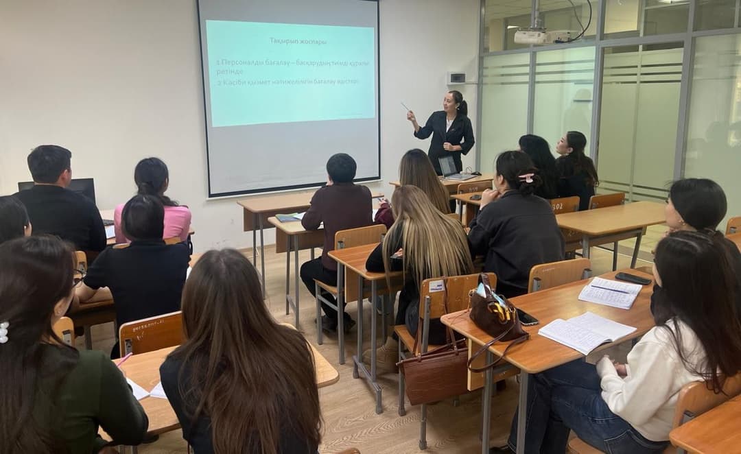 «Көшбасшылық және жеке тиімділік» пәні бойынша ашық сабақ өткізілді