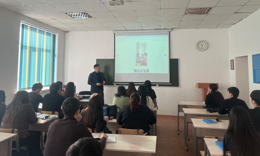 Esil University-де сталкинг үшін жауапкершілік пен студенттік этика нормалары талқыланды