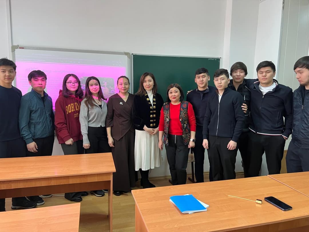 Esil University-де «Наурыз мерекесі» тақырыбында ашық кураторлық сағат өтті