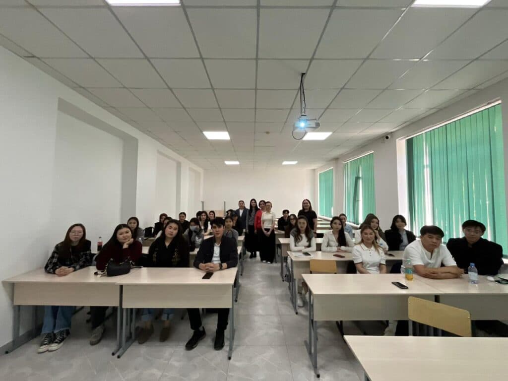 “社会工作与旅游”教研室举办的职业周