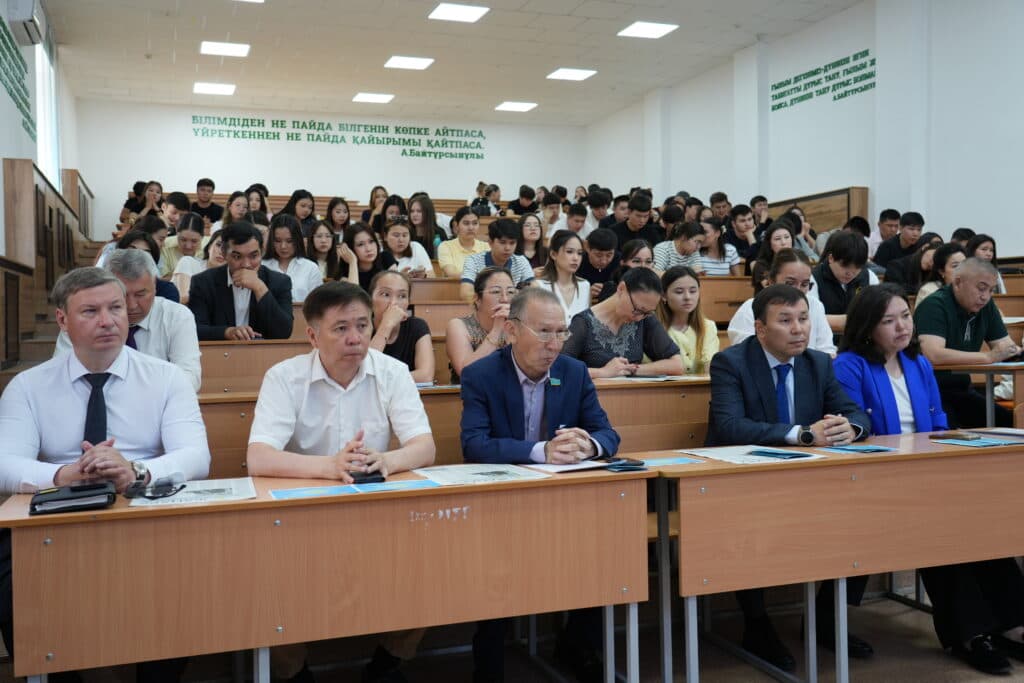 Esil University-де сыбайлас жемқорлыққа қарсы пікірталас семинары өтті