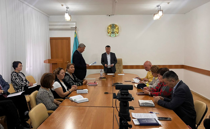 Коллектив Esil University награжден благодарственными письмами