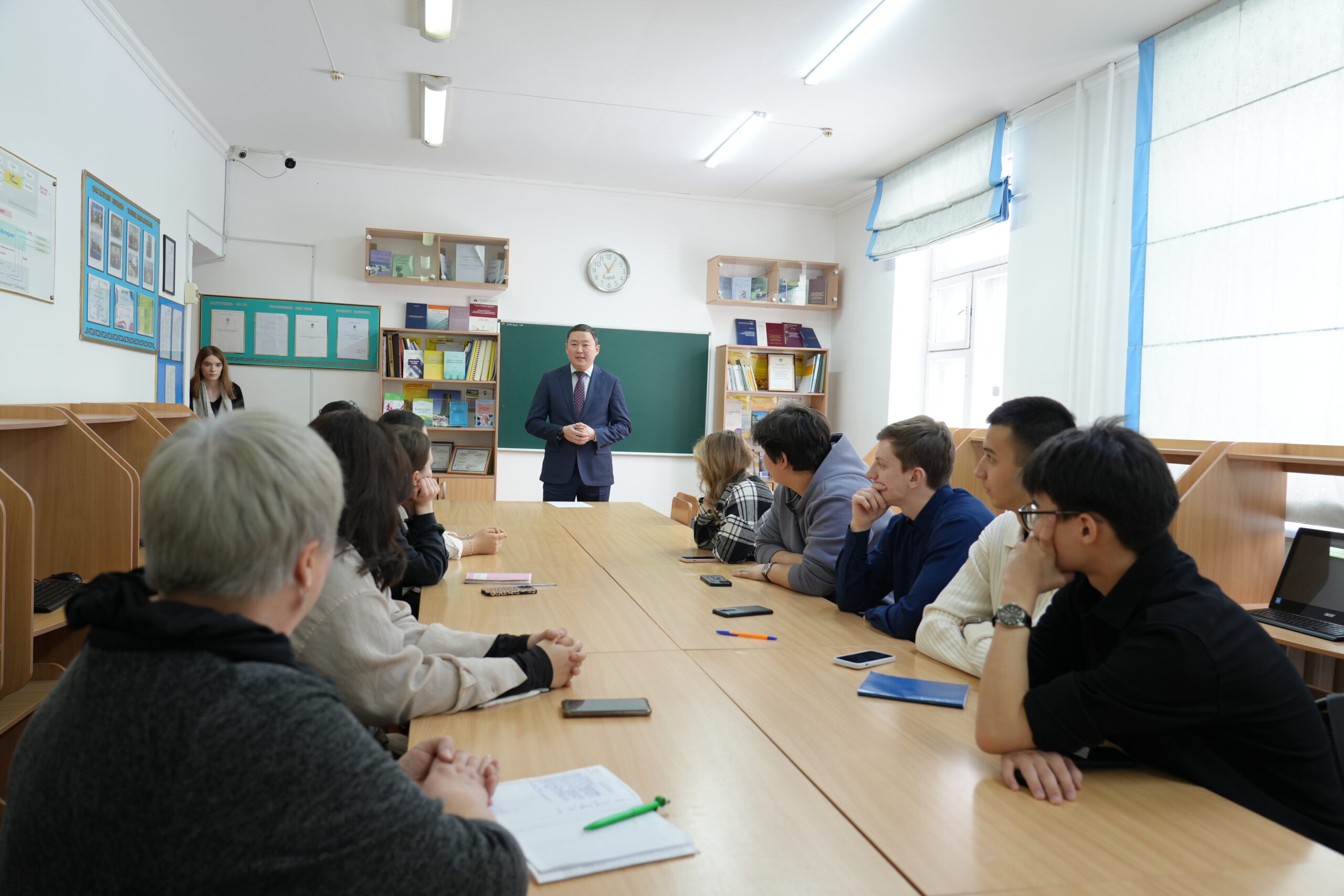 Студенты прослушали лекцию руководителя «IQ AUDIT»