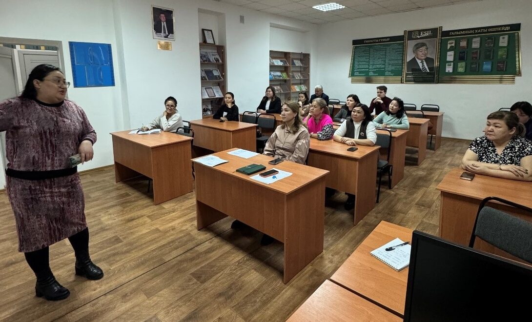 Встреча деканата с кураторами: обсуждение воспитательной работы и подготовки к зимней сессии